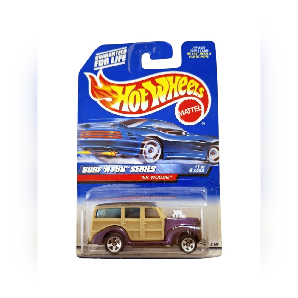 Hot Wheels Surf 'N Fun Series 40s Woodie Car